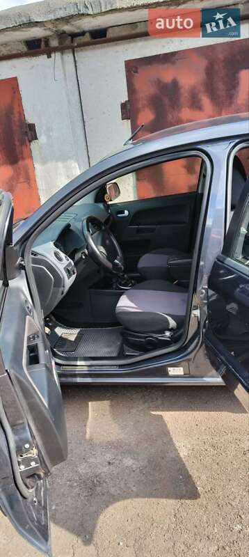 Хэтчбек Ford Fusion 2009 в Киеве