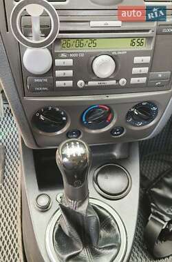 Хэтчбек Ford Fusion 2009 в 