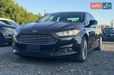 Седан Ford Fusion 2012 в 