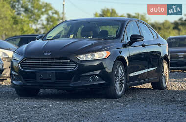 Седан Ford Fusion 2012 в Львові