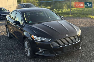 Седан Ford Fusion 2012 в 