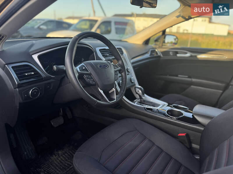 Седан Ford Fusion 2012 в Львове