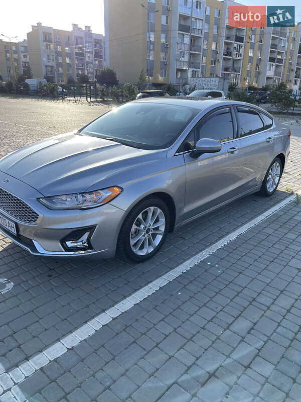 Седан Ford Fusion 2020 в Одессе