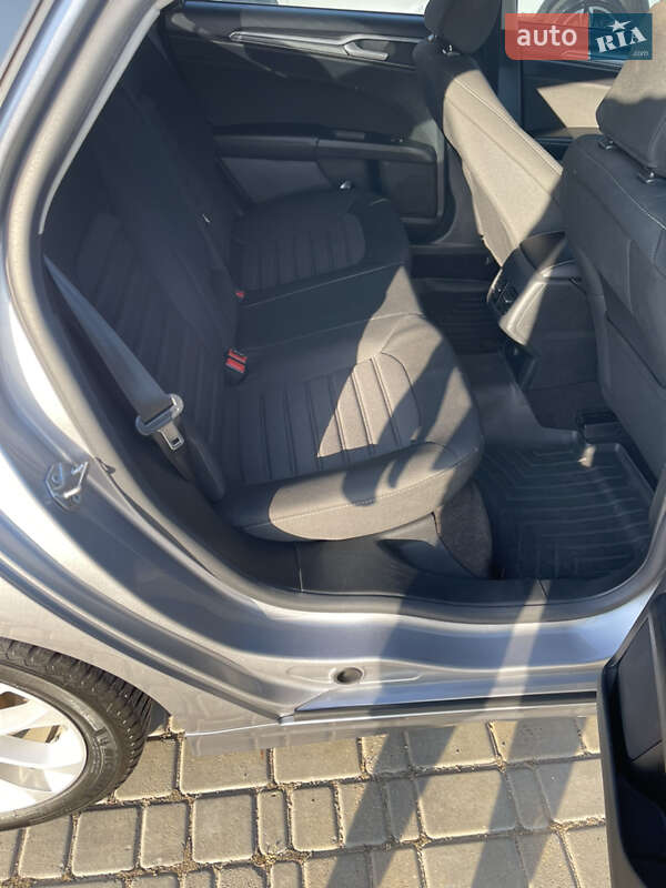 Седан Ford Fusion 2020 в Одессе