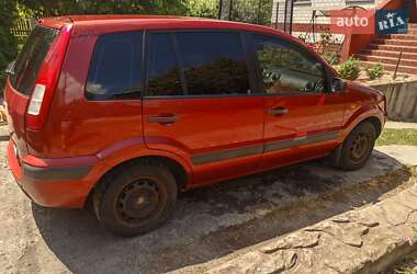 Хэтчбек Ford Fusion 2007 в 