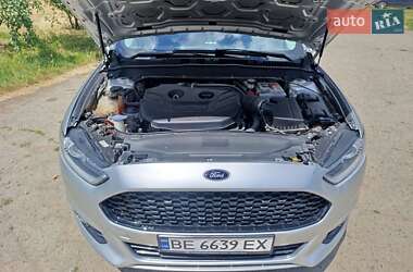 Седан Ford Fusion 2014 в 
