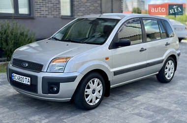 Хэтчбек Ford Fusion 2007 в 