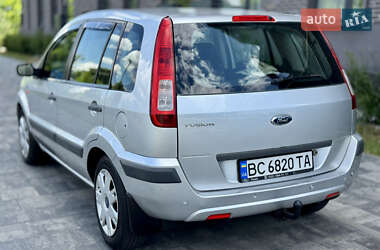 Хэтчбек Ford Fusion 2007 в 