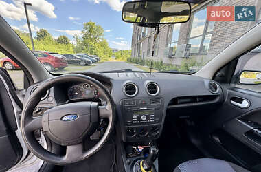 Хэтчбек Ford Fusion 2007 в 