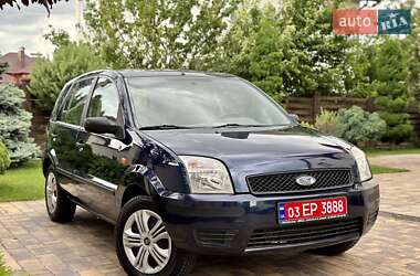 Хэтчбек Ford Fusion 2005 в 