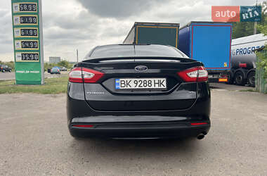 Седан Ford Fusion 2014 в 