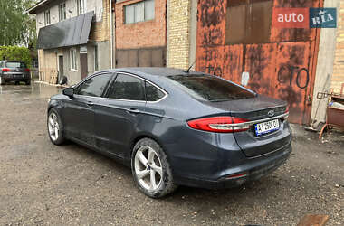 Седан Ford Fusion 2017 в 