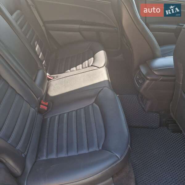 Седан Ford Fusion 2014 в Бахмаче