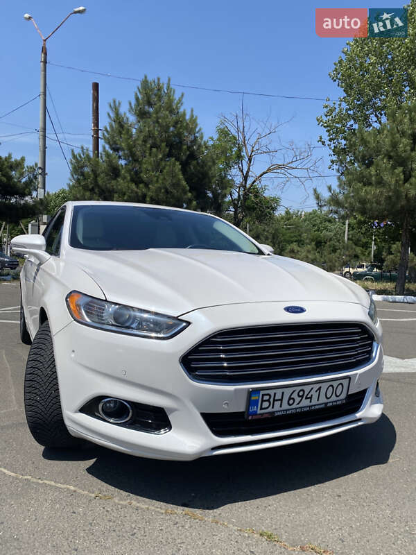 Седан Ford Fusion 2015 в Одессе