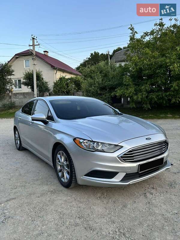 Седан Ford Fusion 2016 в Чорткові