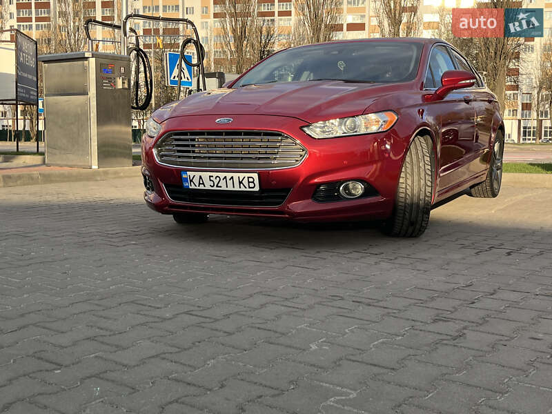 Седан Ford Fusion 2014 в 