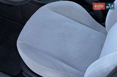 Хэтчбек Ford Fusion 2005 в 