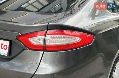 Седан Ford Fusion 2014 в 
