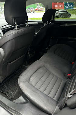 Седан Ford Fusion 2012 в 
