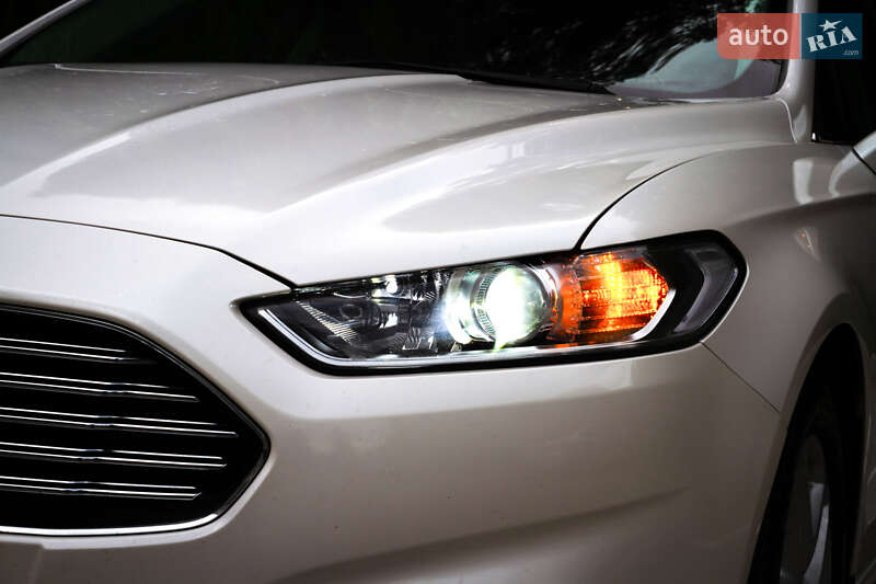 Седан Ford Fusion 2014 в Тернополе