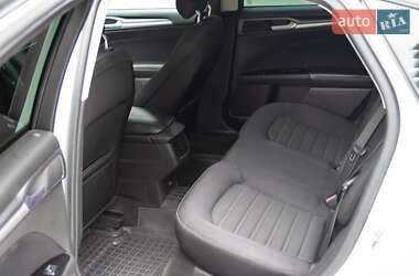 Седан Ford Fusion 2014 в 