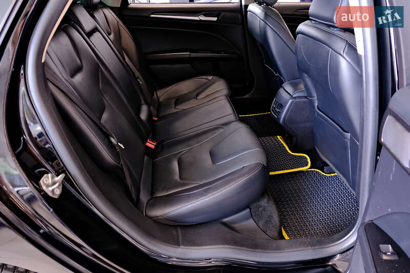 Седан Ford Fusion 2019 в Одессе