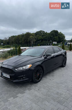 Седан Ford Fusion 2014 в 