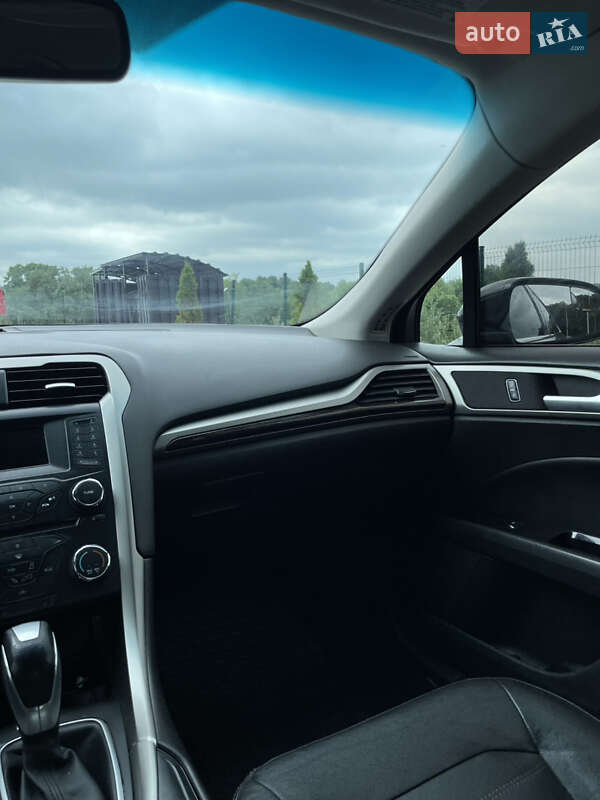 Седан Ford Fusion 2014 в Виннице
