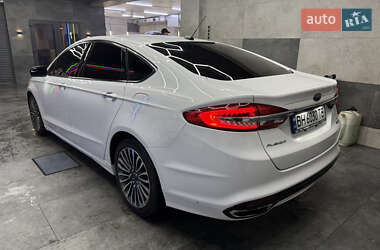 Седан Ford Fusion 2017 в 