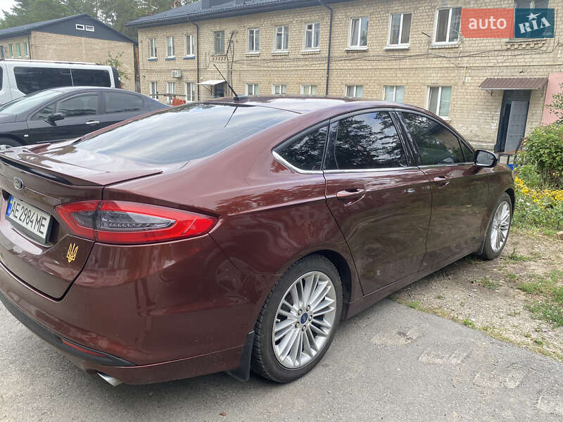Седан Ford Fusion 2016 в Новомосковске