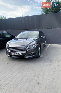 Седан Ford Fusion 2015 в Львове