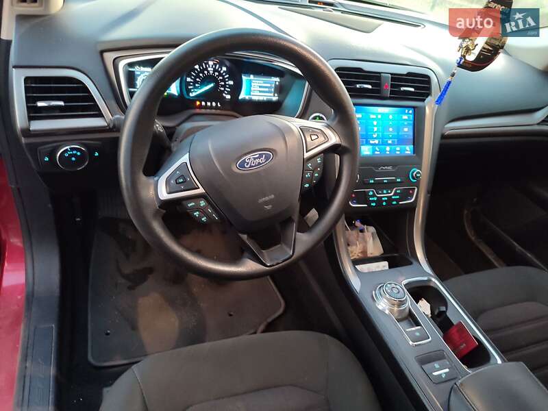 Седан Ford Fusion 2019 в Новомосковске фото 18 Седан Ford Fusion 2019 в Новомосковске