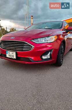Седан Ford Fusion 2019 в 