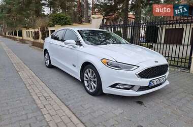 Седан Ford Fusion 2017 в 