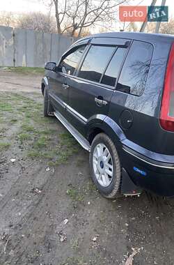 Хэтчбек Ford Fusion 2008 в 