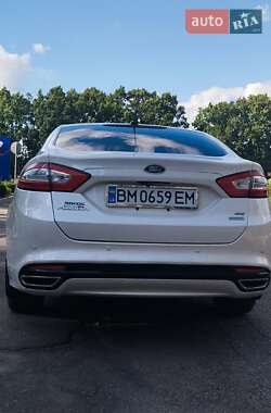 Седан Ford Fusion 2013 в 