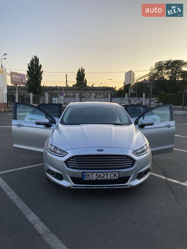 Седан Ford Fusion 2015 в Одессе