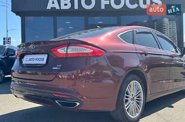Седан Ford Fusion 2015 в 