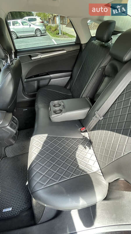 Седан Ford Fusion 2013 в Киеве