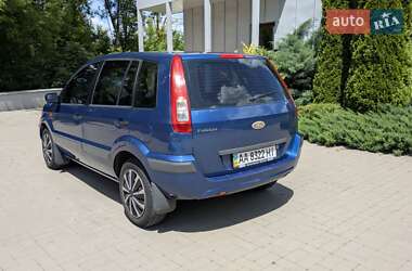 Хэтчбек Ford Fusion 2008 в 