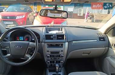 Седан Ford Fusion 2010 в 