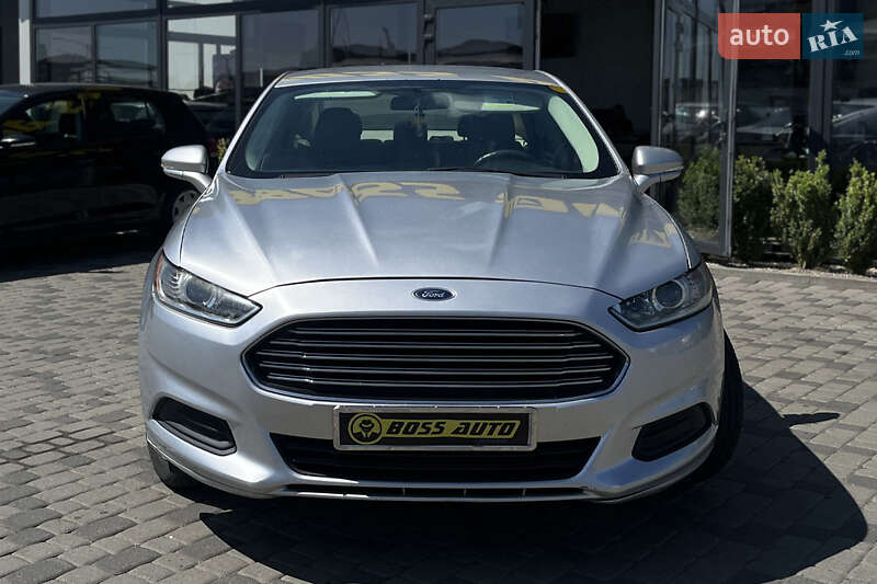 Седан Ford Fusion 2015 в Мукачевому