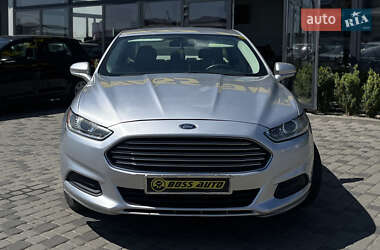 Седан Ford Fusion 2015 в 