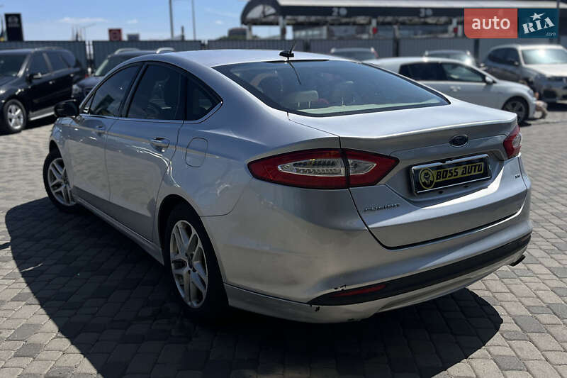 Седан Ford Fusion 2015 в Мукачевому