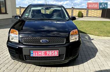 Хэтчбек Ford Fusion 2009 в 