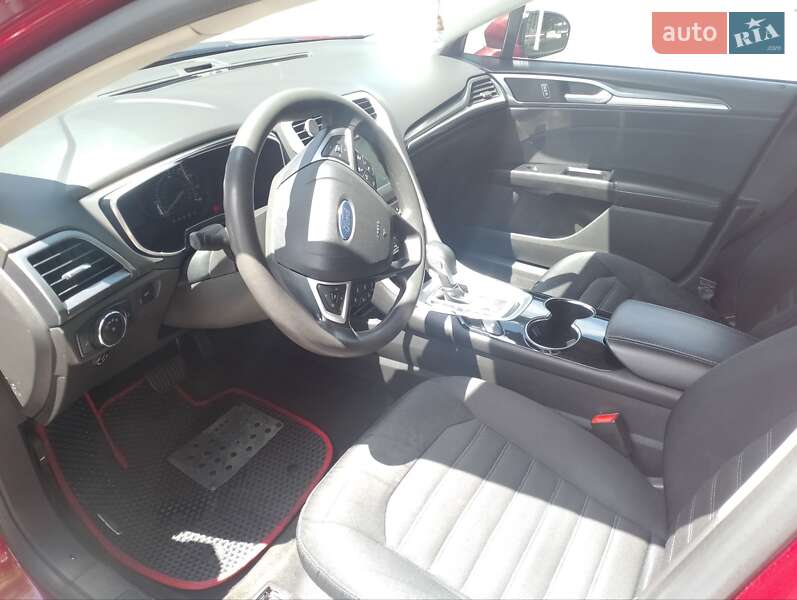 Седан Ford Fusion 2014 в Хмельницькому
