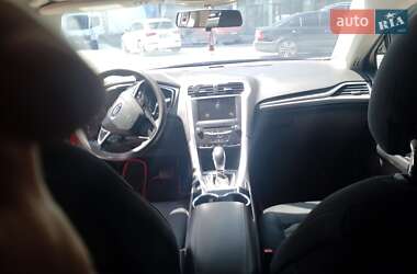 Седан Ford Fusion 2014 в 