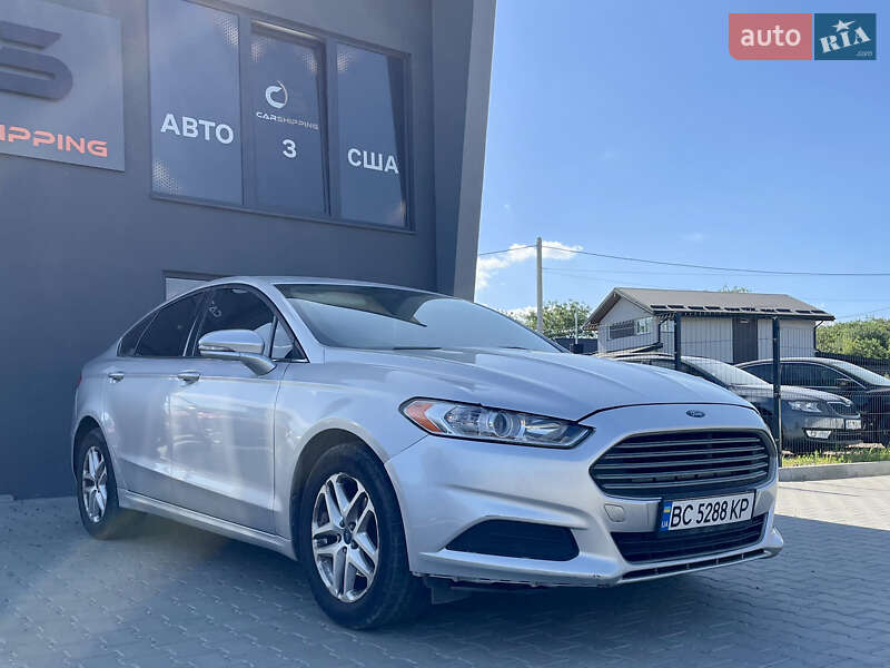Седан Ford Fusion 2015 в Львове