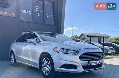 Седан Ford Fusion 2015 в 