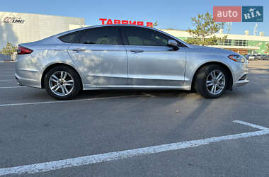 Седан Ford Fusion 2017 в 